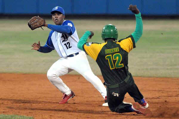 beisbol-industriales-pinar