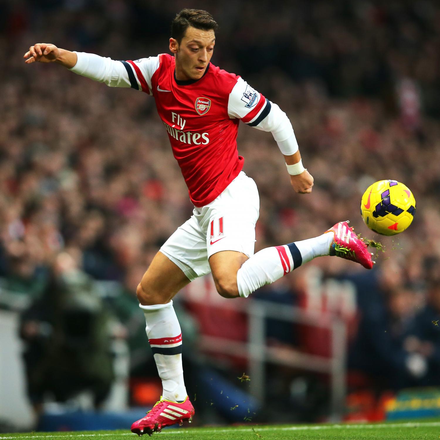 Özil