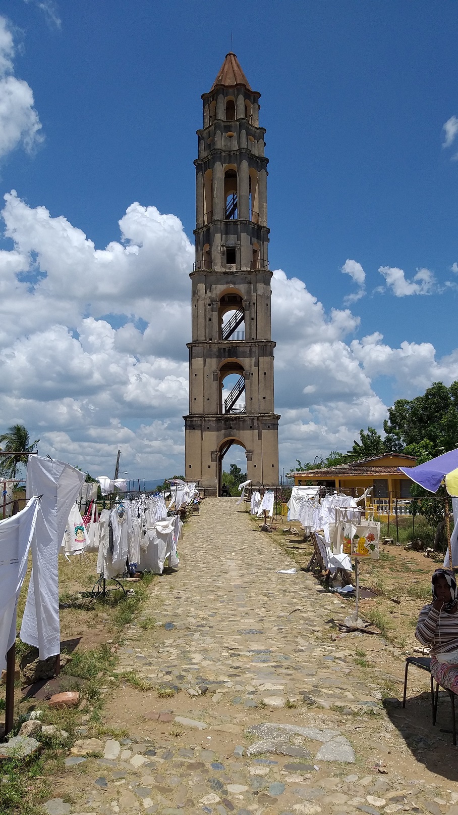 Torre Izanaga Trinidad