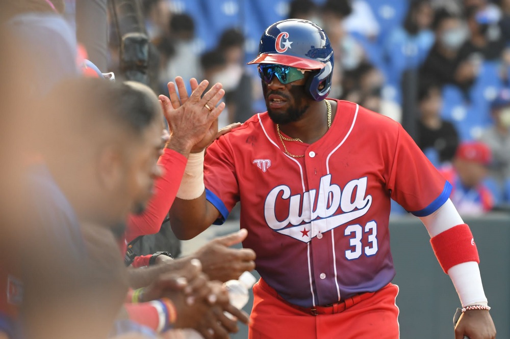 Yadir Drake en el Clásico Mundial de Béisbol por Cuba