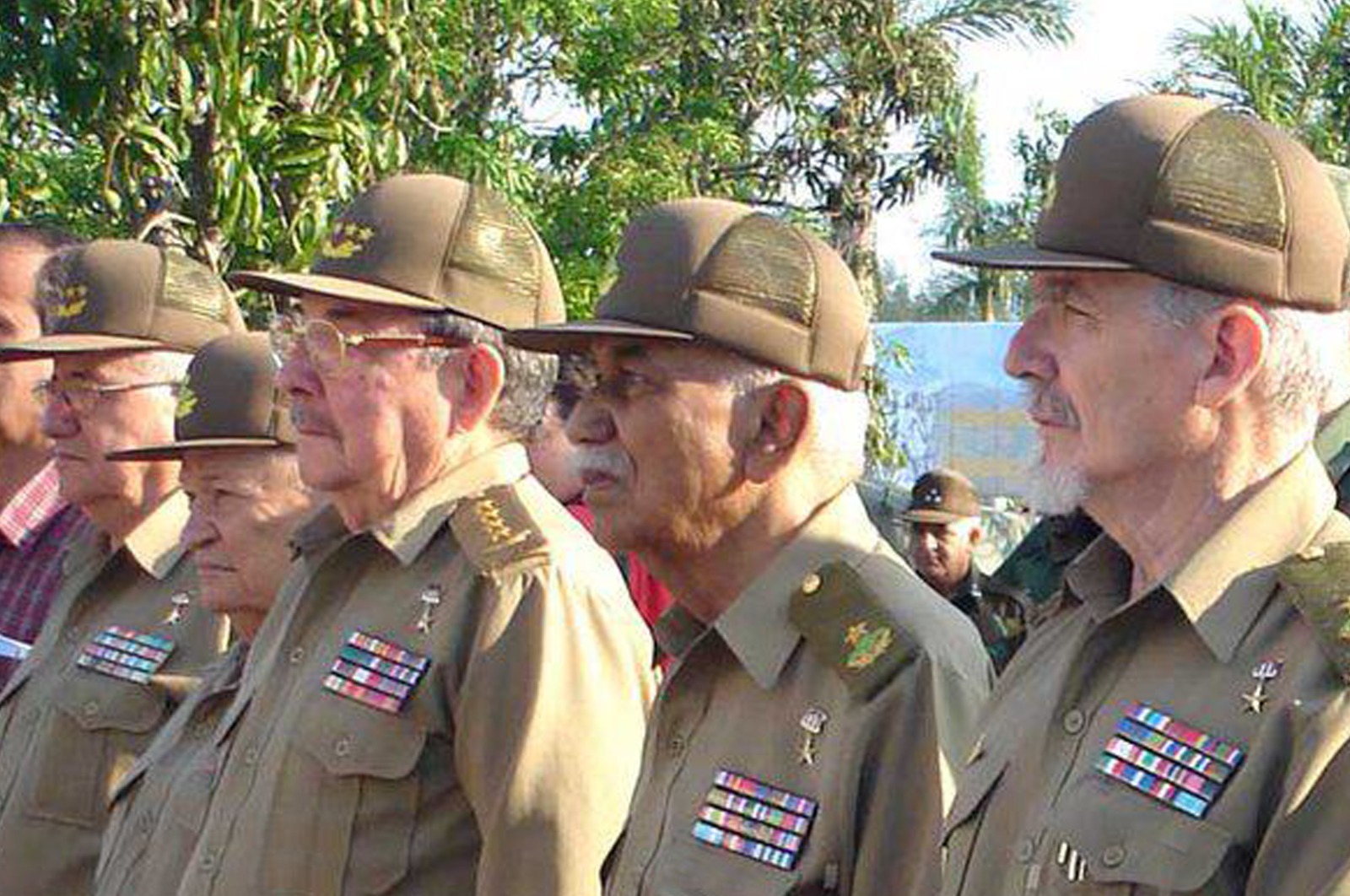 Almeida y Raúl: Una Amistad a Prueba de Revolución y Tiempo