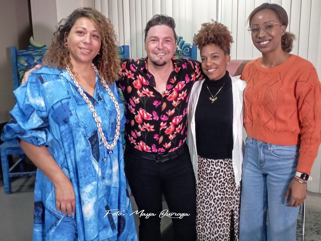 Uniendo Voces: por el rescate de la cancionística cubana Uniendo Voces: por el rescate de la cancionística cubana