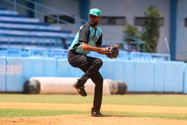 Dorvis munca se irá