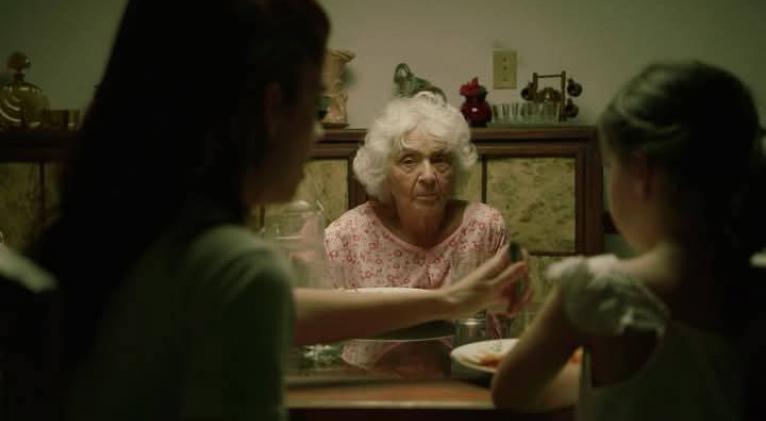 Los gatos, las máscaras, las sombras