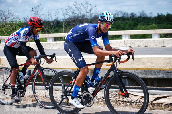 Cubanos en Uruguay al Panamericano de Ruta