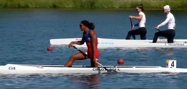 Oro de Yarisleidis Cirilo en mundial de canotaje
