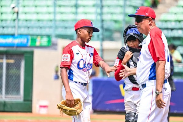 Paso discreto de Beisbol cubano 