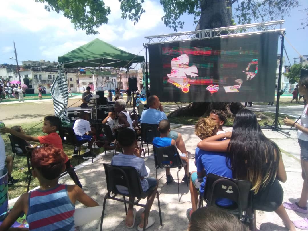 Expedición Cultural en 10 de Octubre