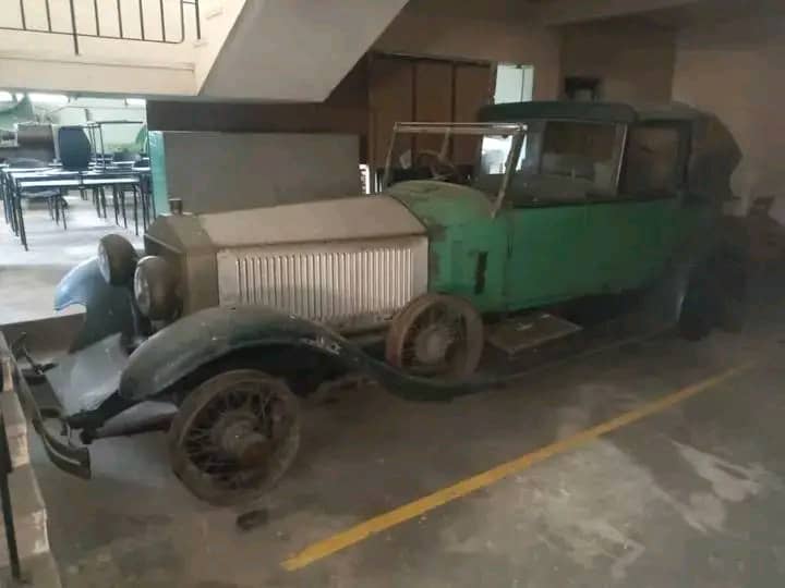 Eleanor canta desde el fondo del mar