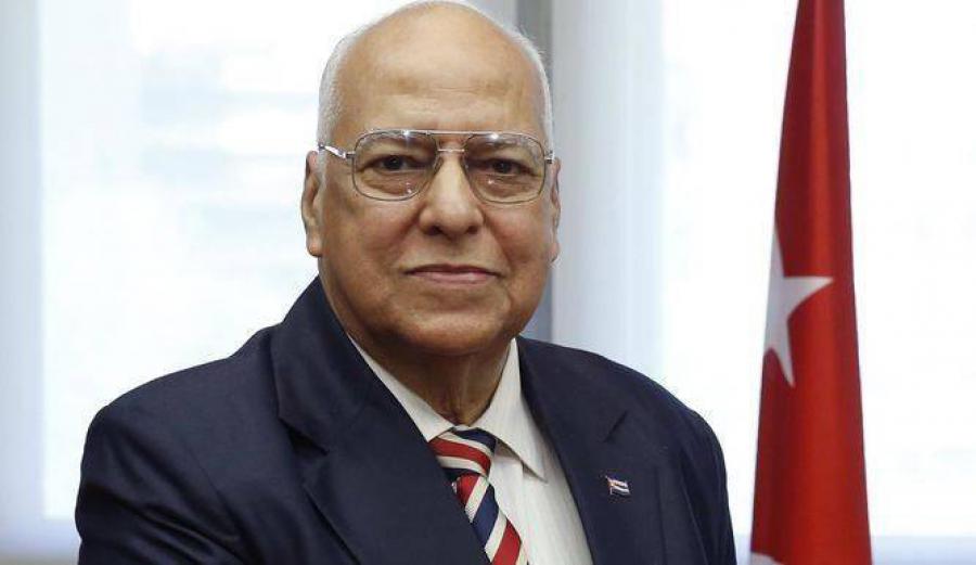 Ricardo Cabrisas Ruiz.