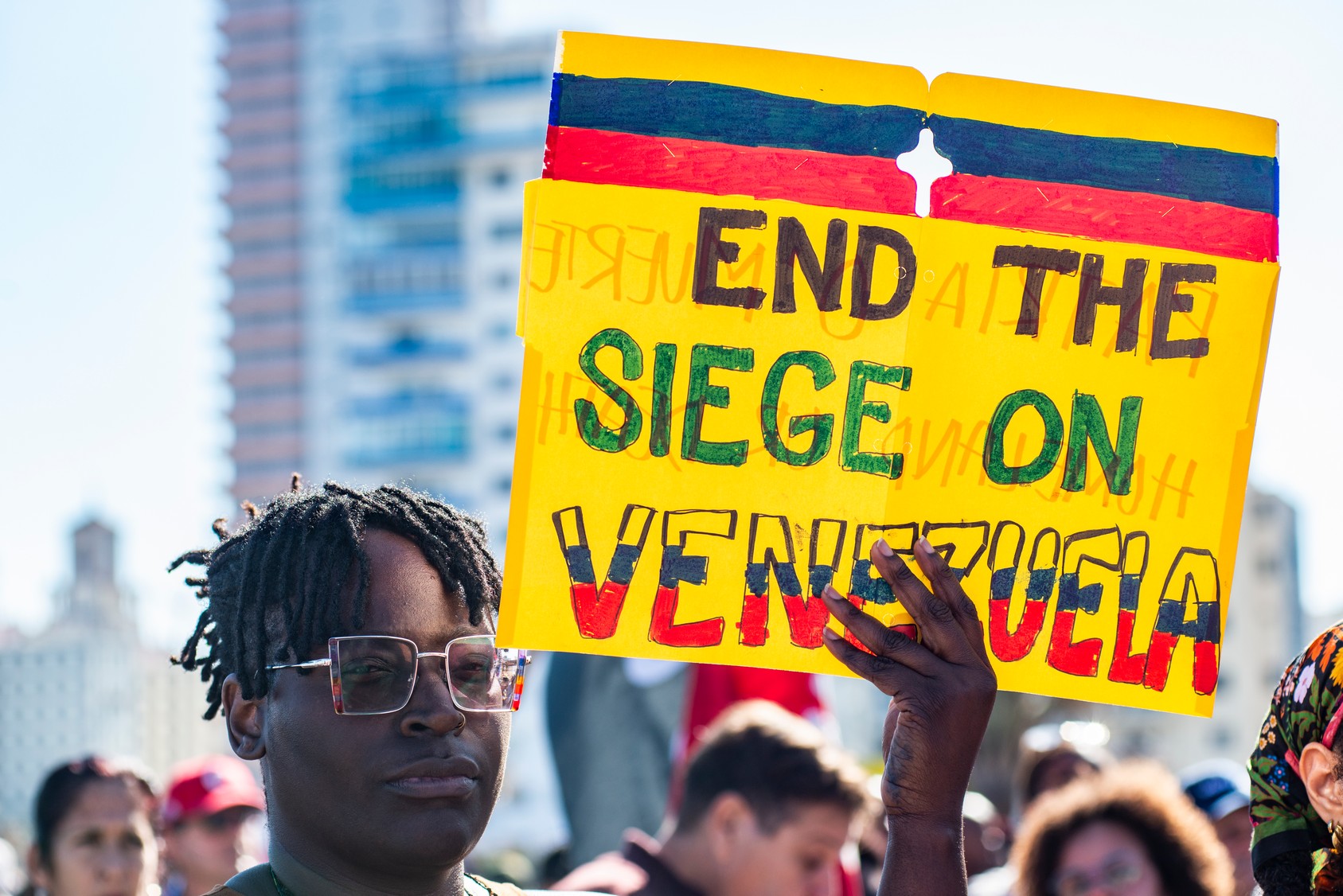 Concentración en la Tribuna Antimperialista, La Habana, en respaldo a Venezuela. / Adrián Juan Espinosa 