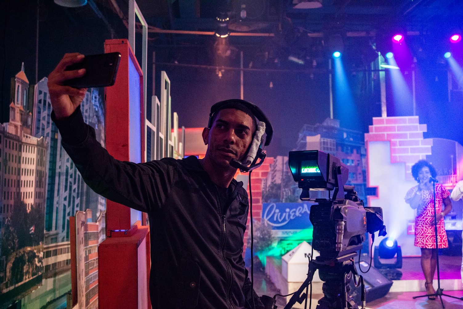 Programa televisivo ¿Dónde si no?